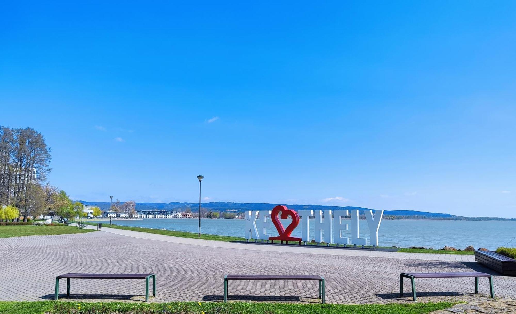 Royal Relax Apartman Keszthely Exterior foto